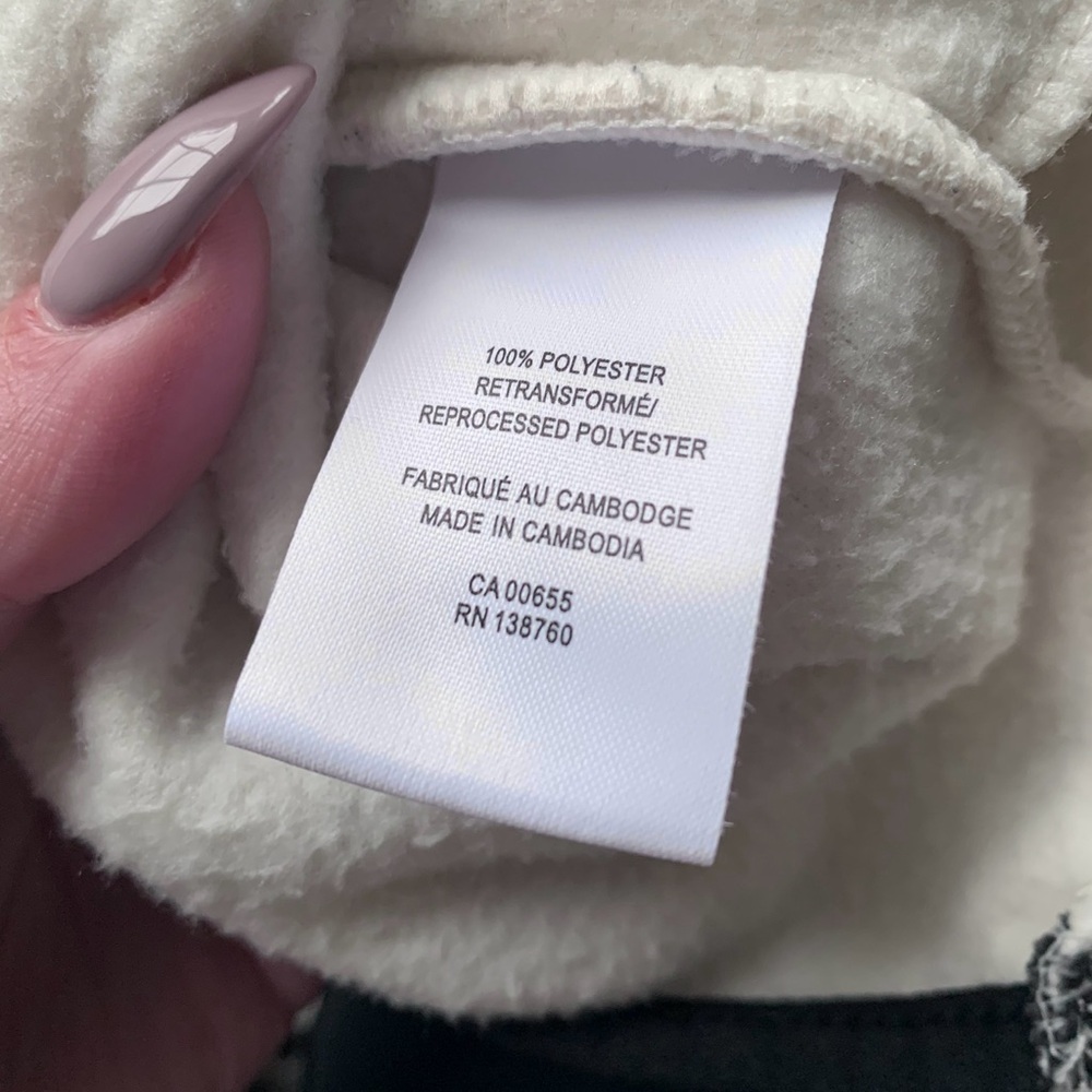 NWOT Hyba black and white fleece half-buttoned pullover - Picture 12 of 13